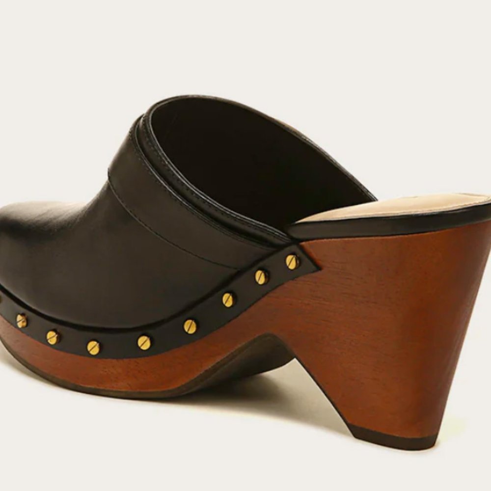 Verinica Beard $395 HENDRIX CLOG 7.5